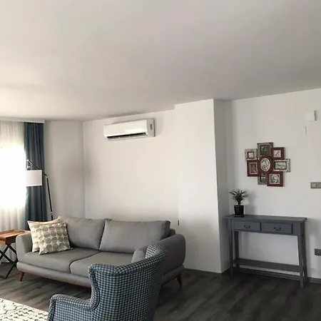 Apartament Modern And Vibrant 7 Min To Public Beach